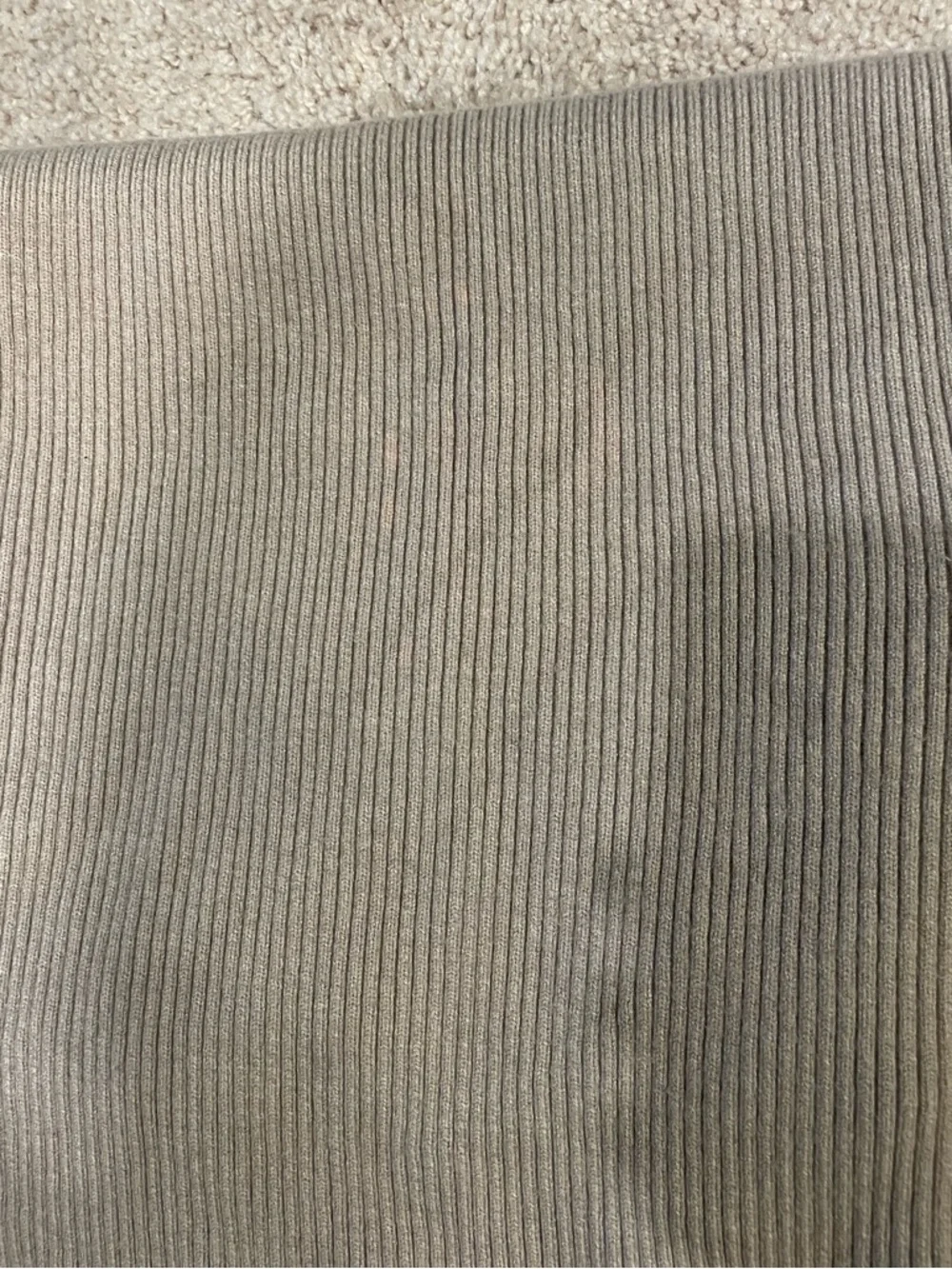 A&F Ribbed, Short Sleeve, Button-Side Sweater - Picture 4 of 4
